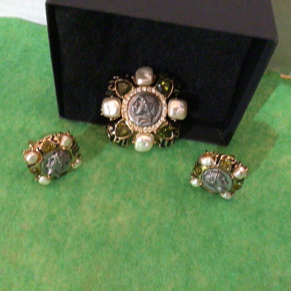 Vintage Brooch and earrings set